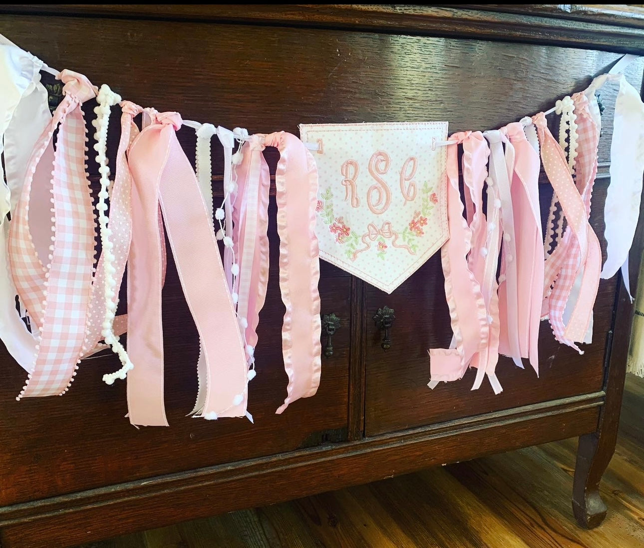 Custom Basinet pendant banner
