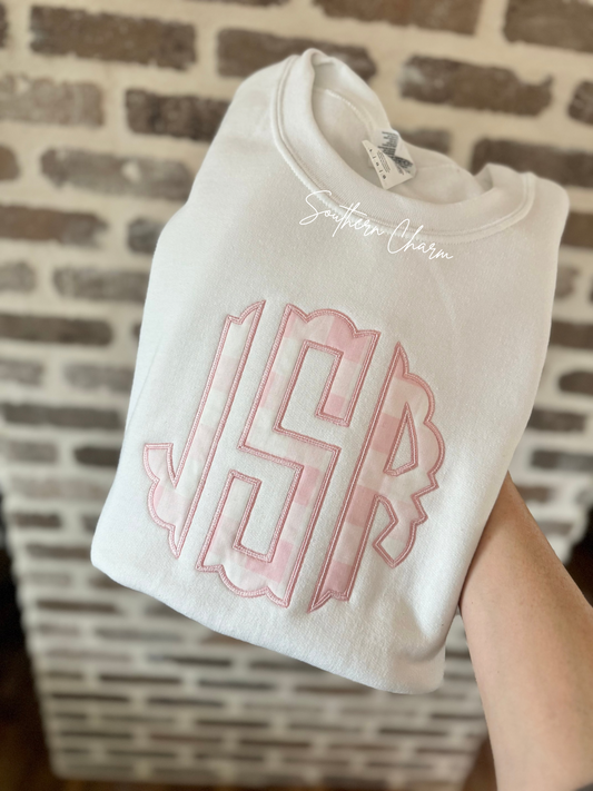 Scallop Monogram Circle applique Font Sweatshirt